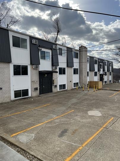 767 Riverview Street - 16